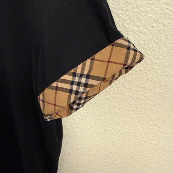 Burberry Navy Tee with Tan Plaid Cuffs - Picture 4 of 5